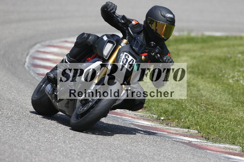 /15 13.05.2025 Max Racing ADR/Gruppe gruen/64